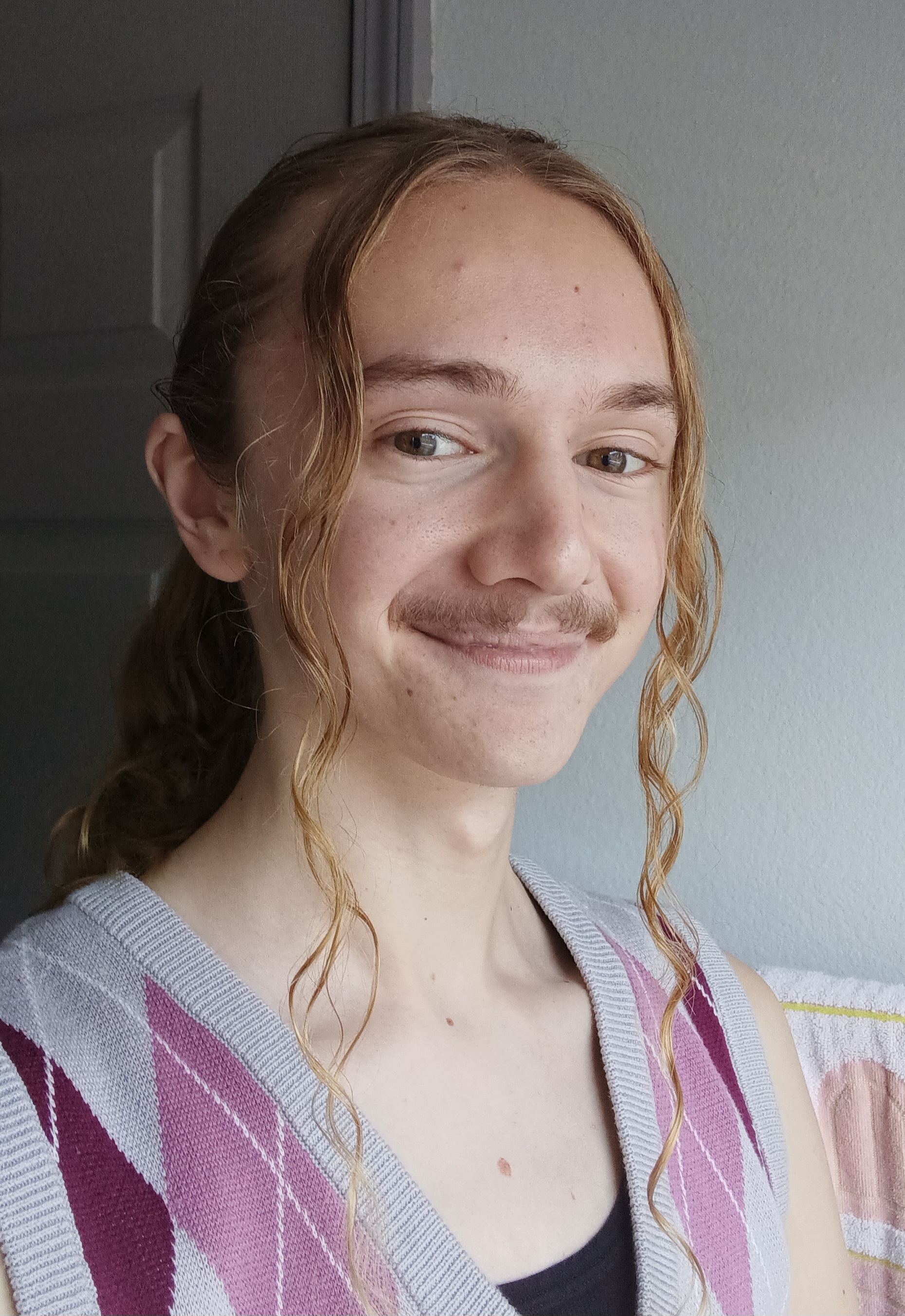 Headshot photo of Riley Stinson